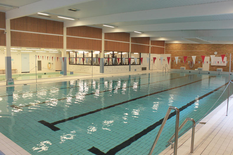 Uintikeskus Ulpukan harjoittelu- ja kuntoiluallas.
